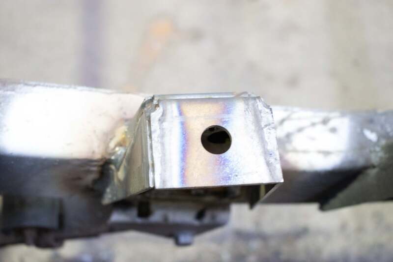RustBuster Rust Buster 88-95 Toyota Pickups Raised Bed Mounts- (Right)