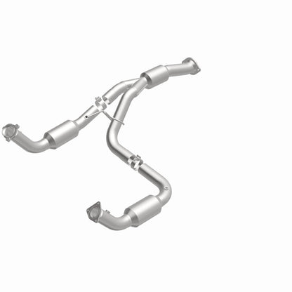 MagnaFlow 12-14 Chevrolet Silverado 2500 HD 6.0L Direct Fit Converter