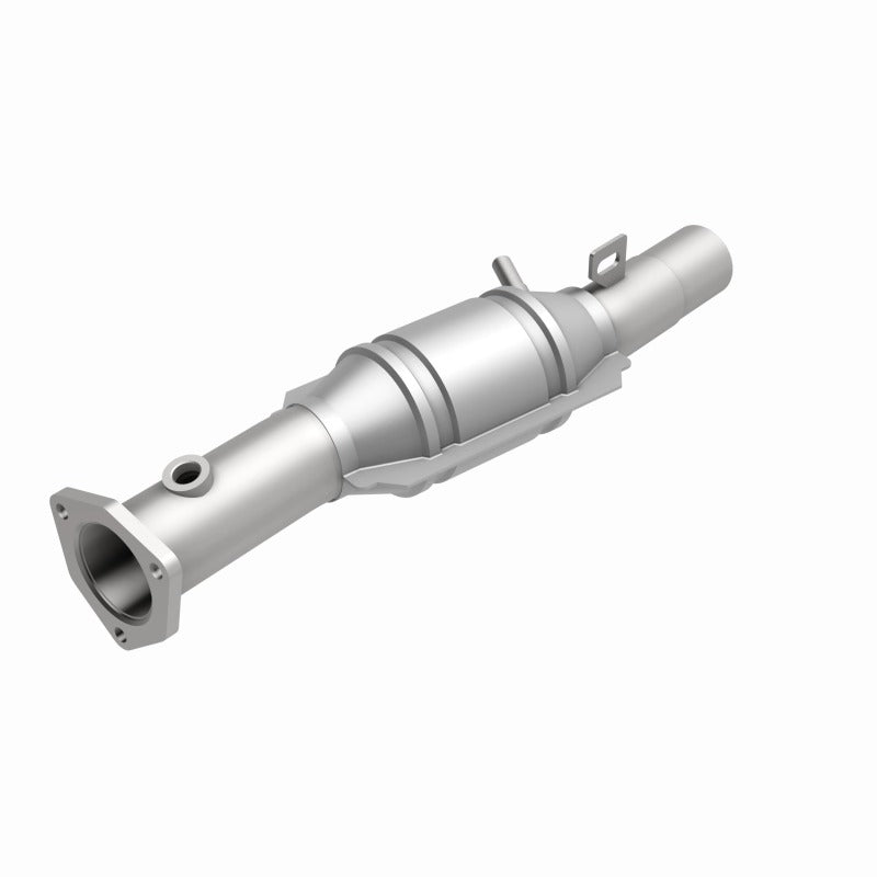 MagnaFlow Direct Fit Catalytic Converter 95 Volkswagen Golf 2.8L