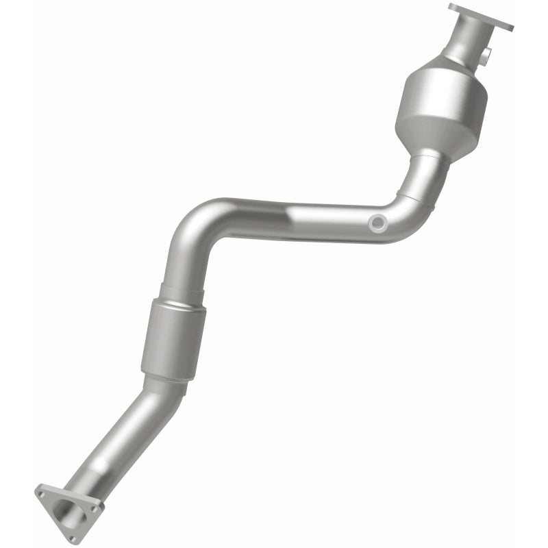 MagnaFlow Direct Fit Catalytic Converter 07 VW Touareg 3.6L Front close