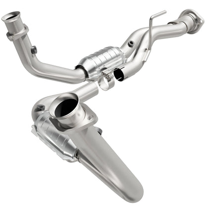 MagnaFlow Direct Fit Catalytic Converter 05-06 Jeep Grand Cherokee 3.7L Y-Pipe Assembly