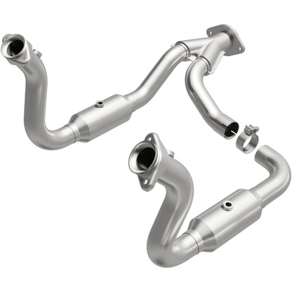 MagnaFlow 08-10 Ford F-350 Super Duty 6.8L Direct Fit Converter