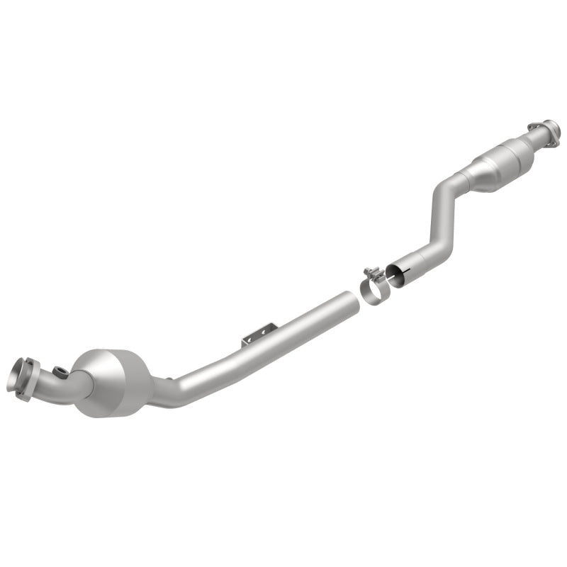 MagnaFlow Direct Fit Catalytic Converter 00-02 Mercedes E430 4.3L