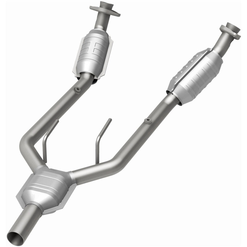 MagnaFlow Direct Fit Catalytic Converter 96-97 Mercury Cougar 3.8L
