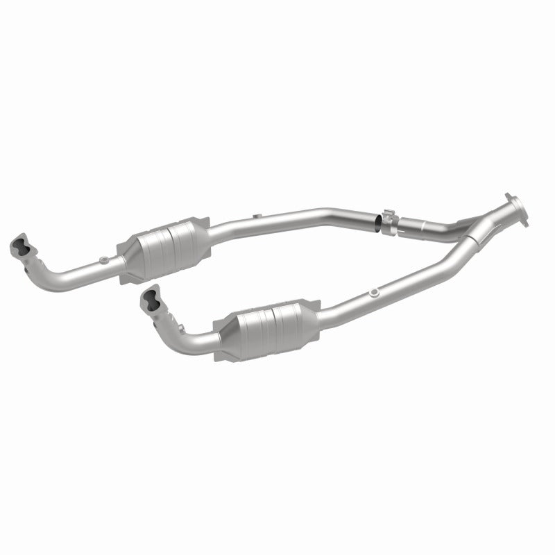 MagnaFlow Direct Fit Catalytic Converter OEM 2003 Land Rover Discovery Underbody