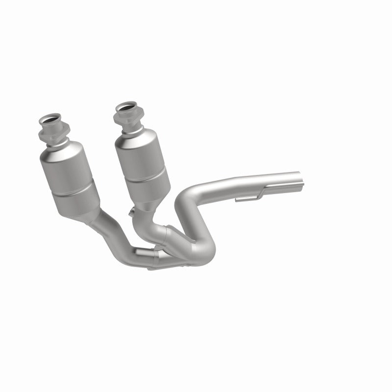 MagnaFlow Direct Fit Catalytic Converter 99-01 Grand Cherokee Front 4.7L