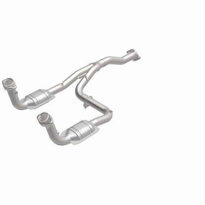 MagnaFlow Direct Fit Catalytic Converter 07 Jeep Liberty 3.7L