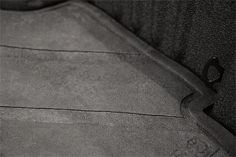 Dee Zee 19-23 Chevrolet Silverado Heavyweight Bed Mat - Custom Fit 5 1/2Ft Bed (X Pattern)