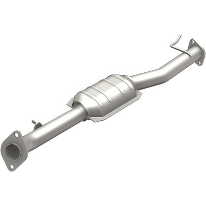 MagnaFlow Direct Fit Catalytic Converter 98-00 Toyota RAV4 2.0L