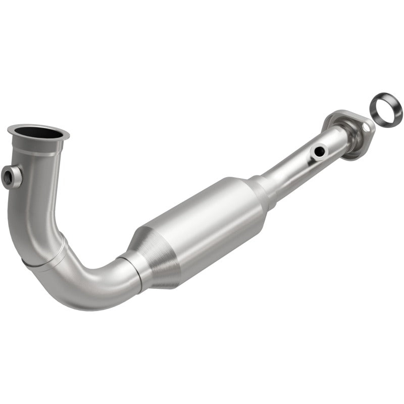 MagnaFlow Direct Fit Catalytic Converter OEM 2004 Jeep Liberty Underbody