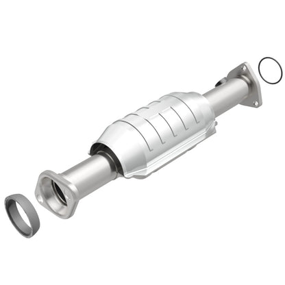 MagnaFlow Direct Fit Catalytic Converter 97-01 Honda CR-V 2.0L