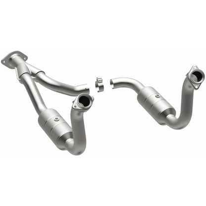 MagnaFlow 08-10 Ford F-350 Super Duty 6.8L Direct Fit Converter
