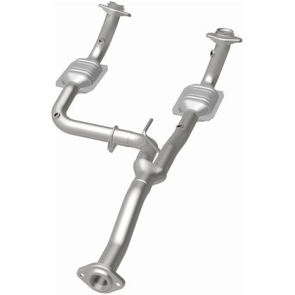MagnaFlow Direct Fit Catalytic Converter 07 Jeep Liberty 3.7L