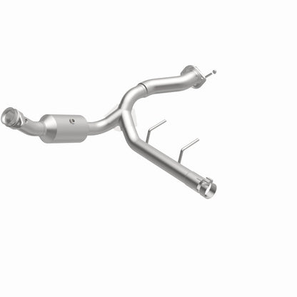MagnaFlow 2021 Ford F-150 Right Underbody 5L Direct Fit Converter