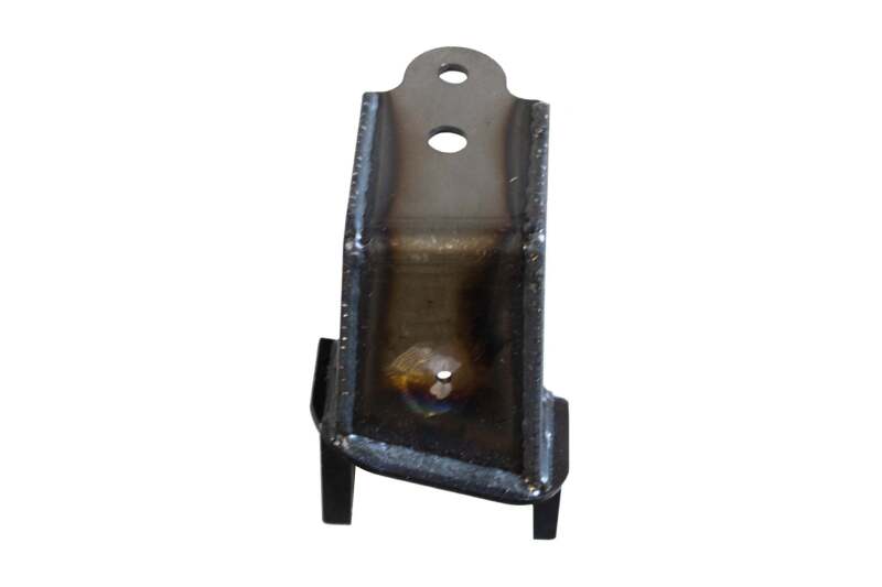 RustBuster 11-19 Chevy Silverado 2500HD/3500HD 6.5ft Bed Front Bed Mount - Right