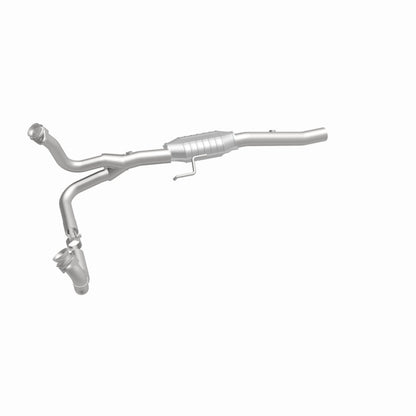 MagnaFlow Direct Fit Catalytic Converter 00-03 Durango 2WD OEM