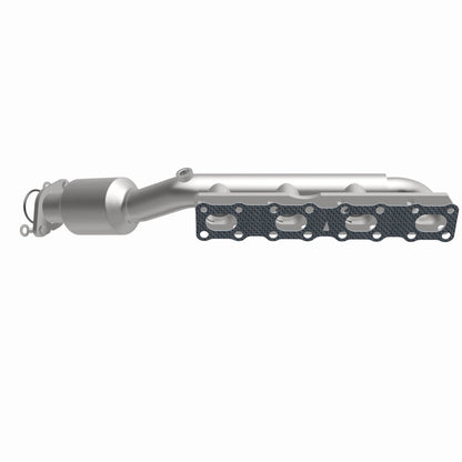 MagnaFlow 2004 Nissan Titan 5.6L Direct Fit Converter