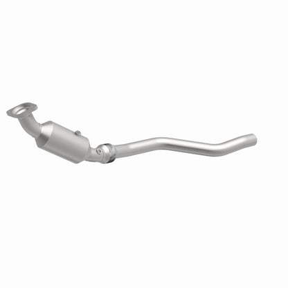 MagnaFlow Direct Fit Catalytic Converter 2005 Chrysler 300C 5.7L V8 / 2005 Dodge Magnum 5.7L V8