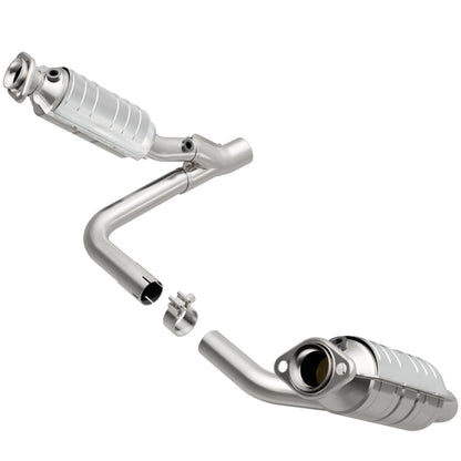 MagnaFlow Direct Fit Catalytic Converter 05-06 Dodge Durango V6/V8