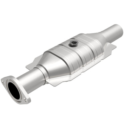 MagnaFlow Direct Fit Catalytic Converter 10-12 Ford Fusion 2.5L