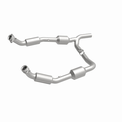 MagnaFlow Direct Fit Catalytic Converter OEM 07-08 Ford E-150