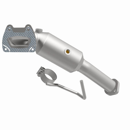 MagnaFlow Conv Direct Fit OEM 12-17 Jeep Wrangler 3.6L Underbody