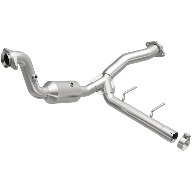MagnaFlow Direct Fit Catalytic Converter 15-17 Ford F150 V6 2.7L OEM Underbody