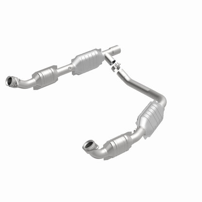 MagnaFlow Direct Fit Catalytic Converter 06 Ford E350 Van 5.4L