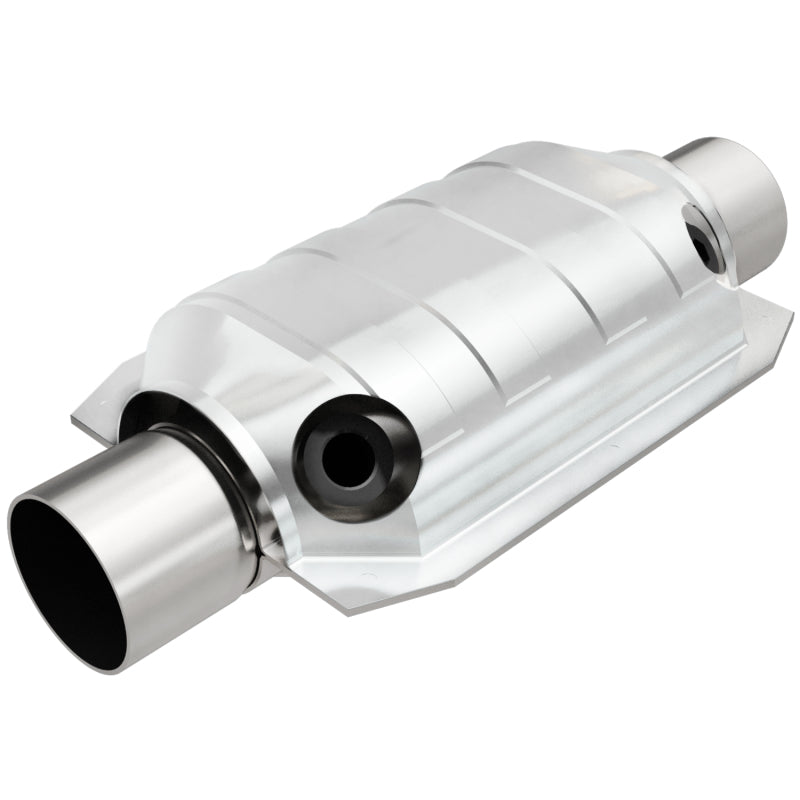MagnaFlow Universal Catalytic Converter 2.25 W/Dual O2 Boss