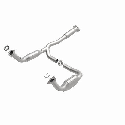 MagnaFlow Direct Fit Catalytic Converter 05-06 GMC Envoy XL Denali