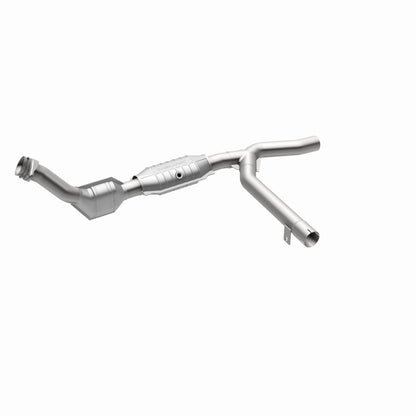 MagnaFlow Direct Fit Catalytic Converter 01 Ford Trucks 4.6L