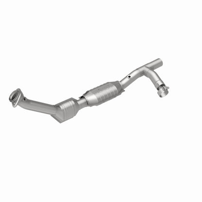 MagnaFlow Direct Fit Catalytic Converter 99-02 Expedition 5.4L 4wd