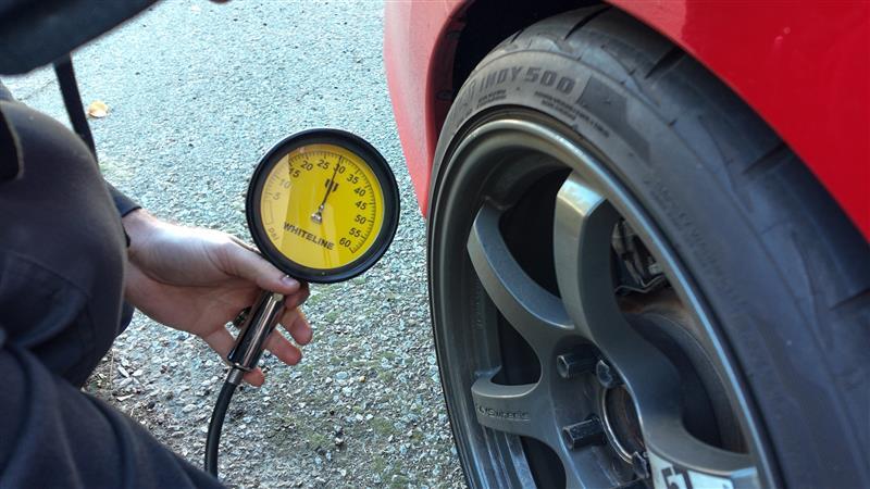 Whiteline Tire Pressure Gauge
