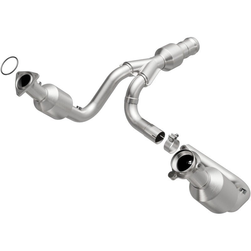 MagnaFlow Direct Fit Catalytic Converter 2015 GMC Yukon XL V8 6.2L