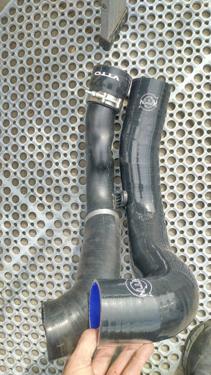 VTT-RS3-SIL 8V RS3/8S TTRS Silicone Charge pipes