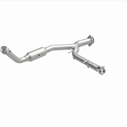 MagnaFlow 05-06 Ford Expedition 5.4L Direct Fit Converter