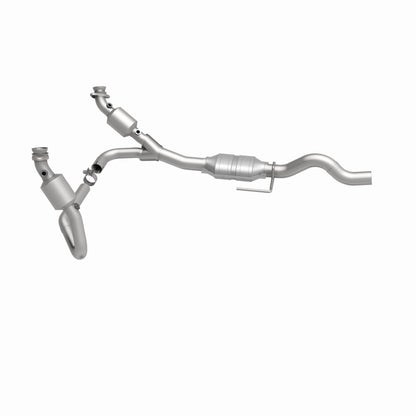 MagnaFlow Direct Fit Catalytic Converter 00-02 Dakota 3.9L