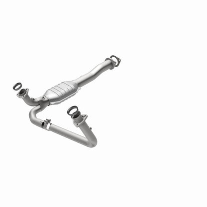 MagnaFlow Direct Fit Catalytic Converter GM 1500/2500/3500 Truck 96-