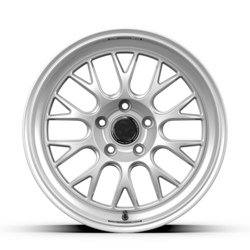 fifteen52 Holeshot RSR 18x9 5x114.3 38mm ET 73.1mm Center Bore Radiant Silver Wheel