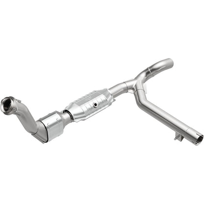 MagnaFlow Direct Fit Catalytic Converter 99-00 Ford Exped 4.6L