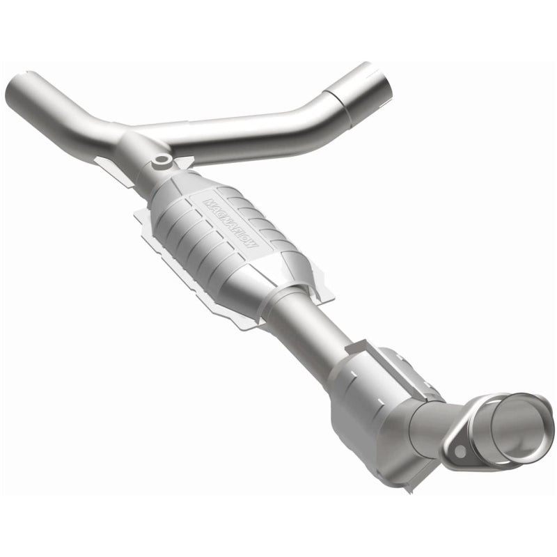 MagnaFlow Direct Fit Catalytic Converter 01-03 Ford E150 4.2L Passenger Side