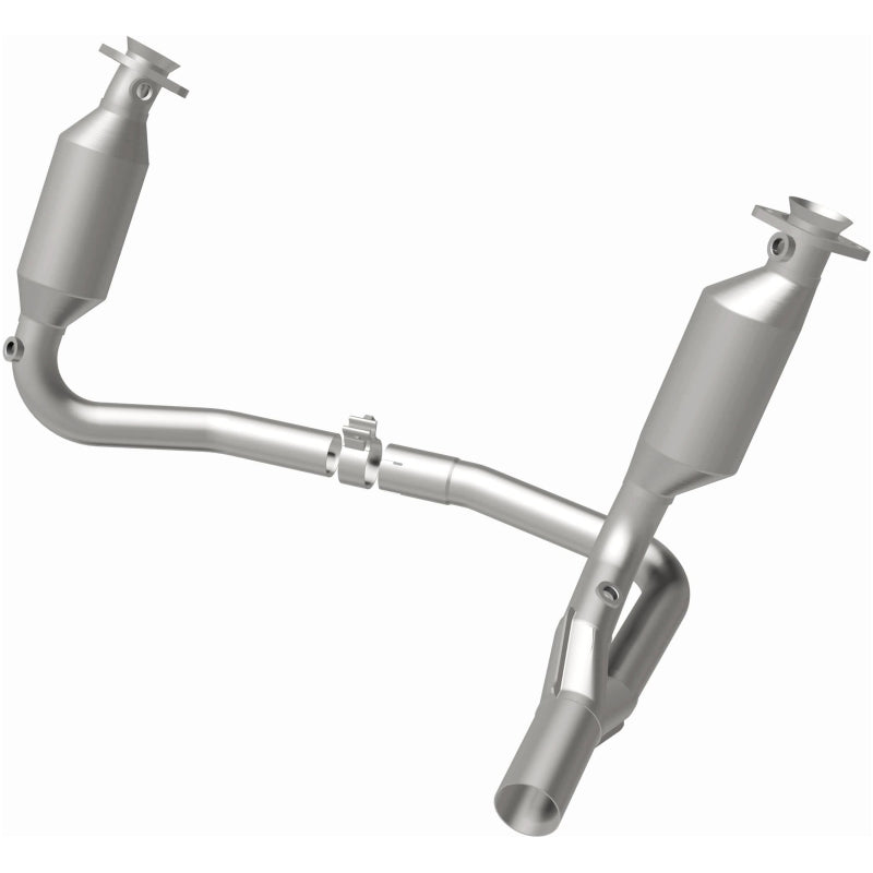 MagnaFlow Direct Fit Catalytic Converter OEM 2004 Dodge Dakota Underbody