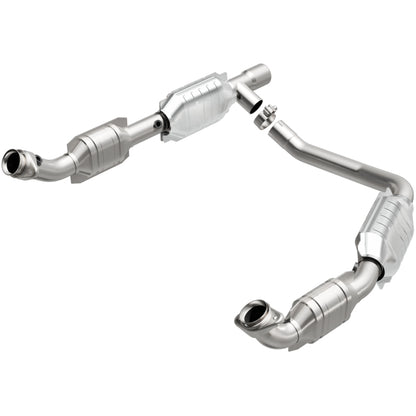 MagnaFlow Direct Fit Catalytic Converter Ford E350 Van 06 5.4L OEM