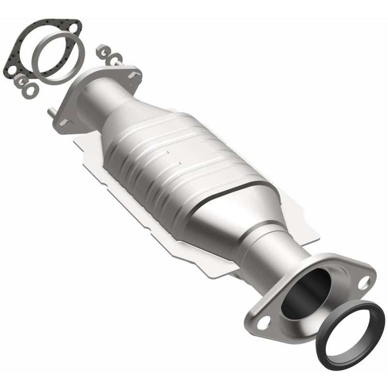 MagnaFlow Direct Fit Catalytic Converter 2003-2006 MONTERO 3.8 L Underbody