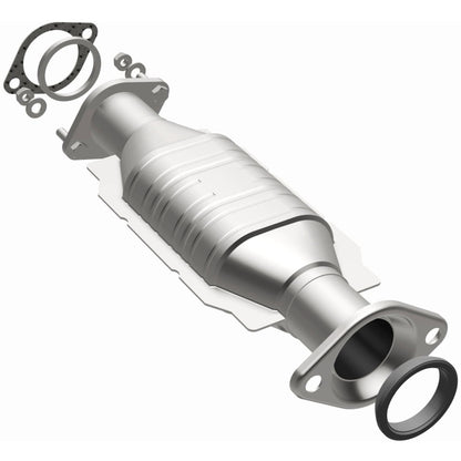 MagnaFlow Direct Fit Catalytic Converter 2003-2006 MONTERO 3.8 L Underbody