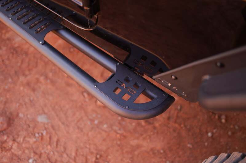 DV8 Offroad 07-18 Jeep Wrangler JK 2 Door Body/Pinch Weld Mounted Side Steps