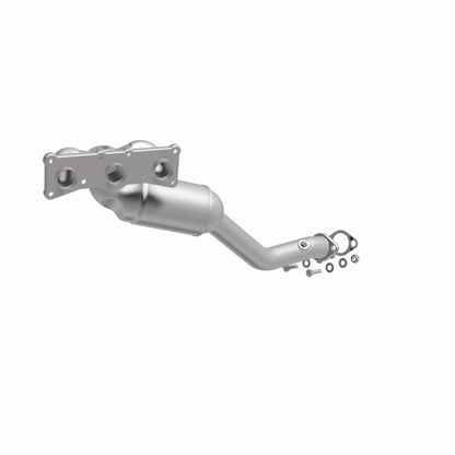 MagnaFlow Direct Fit Catalytic Converter BMW 3 06-09 Front OEM