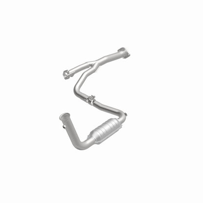 MagnaFlow Direct Fit Catalytic Converter 2004 Liberty D/S frt
