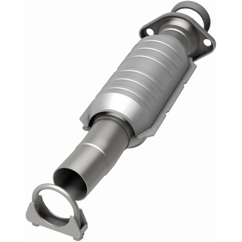 MagnaFlow Direct Fit Catalytic Converter 04-06 Toyota Sienna 3.3L AWD Rear
