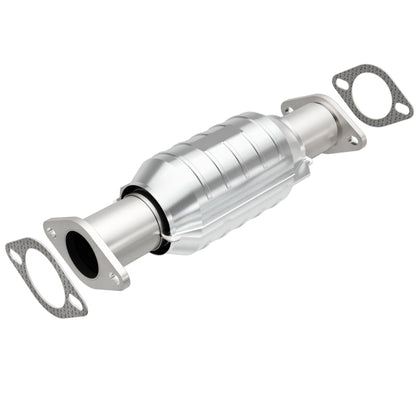 MagnaFlow Direct Fit Catalytic Converter 03-06 Kia Sorento 3.5L rear